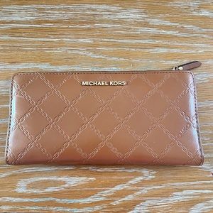 Michael Kors Quilted Wallet